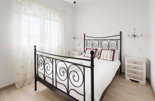 Espinho House | GuestReady - Minimalist chic near the beach