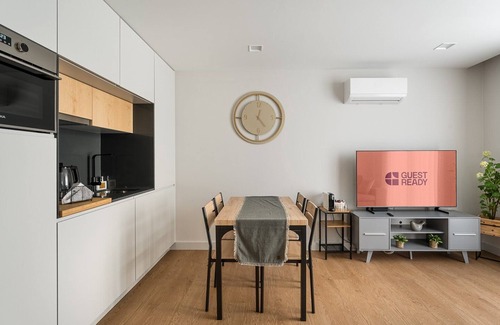 Aveiro Apartment | GuestReady - Modern Comfort in Historic Aveiro