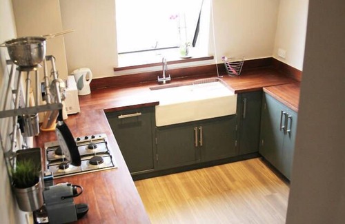 Golborne Apartment | GuestReady - Quaint English Flat near Portobello