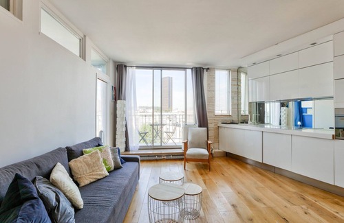 Notre-Dame-des-Champs Apartment | GuestReady - Refined Escape with Panoramic Views