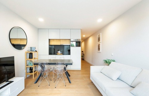 Aveiro Apartment | GuestReady – Serene getaway with outdoor lounge