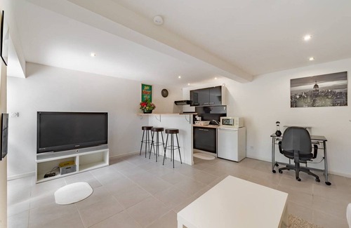 Vaise Apartment | GuestReady - Stylish Studio Retreat near Vaise