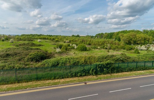 Cribbs Causeway Apartment | GuestReady - Suburban Living in Cheswick Village