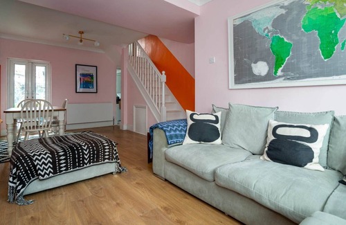 Walthamstow House | GuestReady - Sunny 2BR Home in Walthamstow + Garden