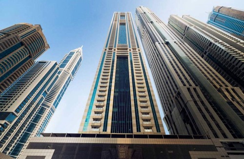 Dubai Media City Apartment | GuestReady - The Reflections at Dubai Marina