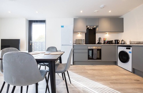 Everton Apartment | GuestReady - Tranquil Vauxhall Stay