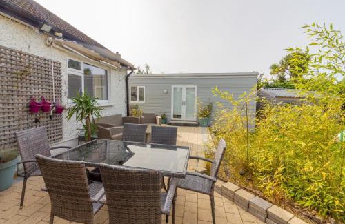 Dublin House | GuestReady - Tranquil Retreat in Kimmage