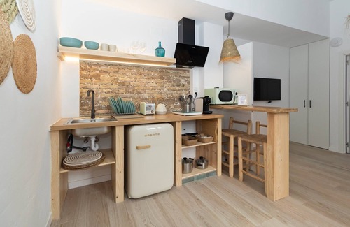Valencia Apartment | GuestReady - Tropical stay in Mislata Valencia