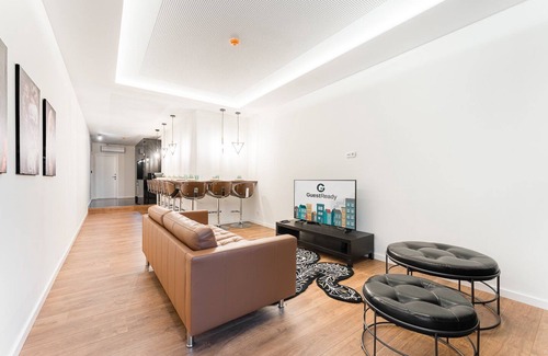 Paranhos Apartment | GuestReady - Uptown suites 3