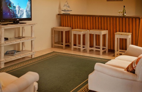 Langebaan Bed & Breakfast | Guests can relax, unwind and enjoy spacious luxury yet homely accommodation