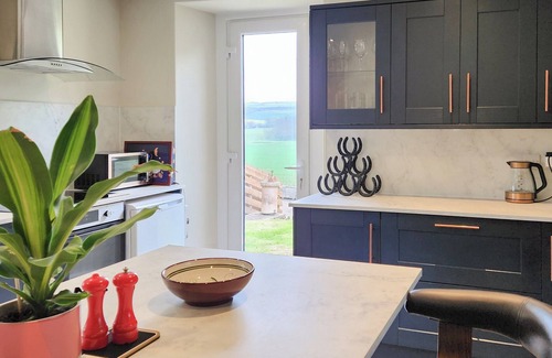 Hawick Cottage | Guests will love this peaceful rural property.
