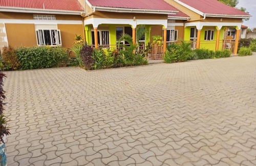 Soroti Hotel | Gugga Resort