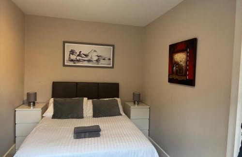 Newmarket House | Guineas House