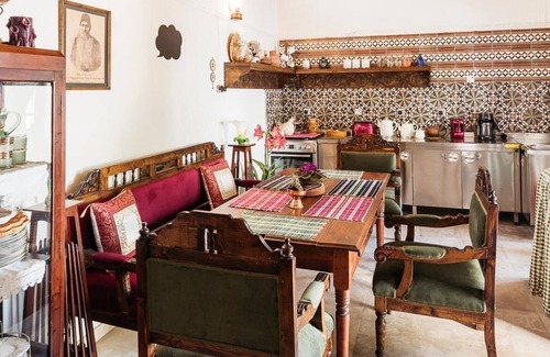 Yenisehir Bed & Breakfast | GUL HANIM HOUSE BOUTIQUE HOTEL RED ROSE ROOM in the walled city Nicosia