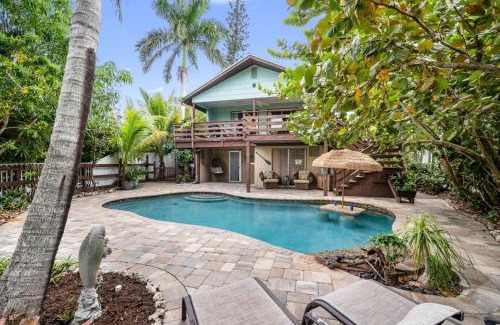 North Naples House | Gulf Access Waterfront Oasis with Heated Pool! Near Beach & Mercato!
