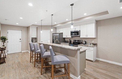 Yacht Club Condo | Gulf Access with Boat Slip, Heated Saltwater Pool, Dog-Friendly - Bacino Vista #203 - Roelens