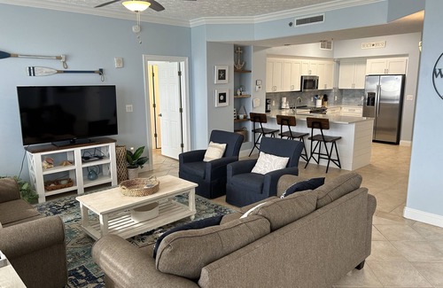 Thomas Drive Condo | Gulf Crest 2 Bedroom Unit; Gulf Views; Disc Summer rates; Free Beach Chair Serv!