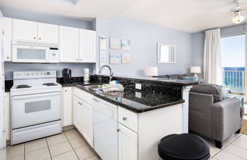 Fort Walton Beach Condo | Gulf Dunes 607: Top Floor, Direct Ocean View, Beachfront Condo, Sleeps 6!