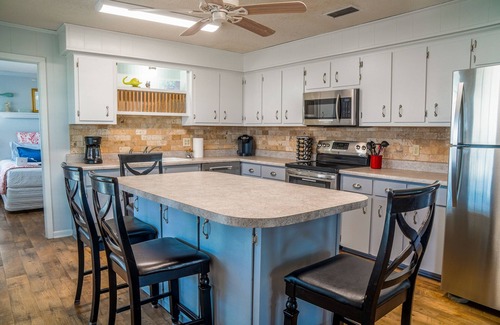 Dauphin Island House | Gulf Front! 2 Master Suites- Steps Away from the Beach!