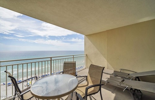 Open Sands Condo | Gulf Front Condo in PCB, FL. n2 bedroom 2 bath with one set of bunks