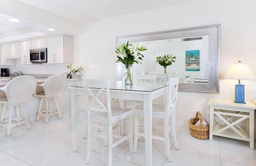Sanibel Condo | Gulf Front Condo! Modern Updated Two Bedroom on the Sand !