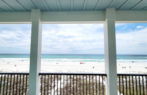 Laguna Beach Estates House | Gulf Front Getaway-Sleeps 12-On the Beach-Experienced, Heartfelt Host