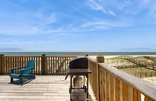 Audubon Place House | Gulf-front home in a gated community w/easy access to the beach & amazing views