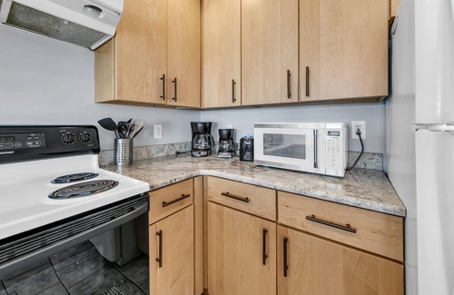Santa Rosa Beach Condo | Gulf Front In Blue Mountain! Spectacular Views! Restaurants and Beach Bars!