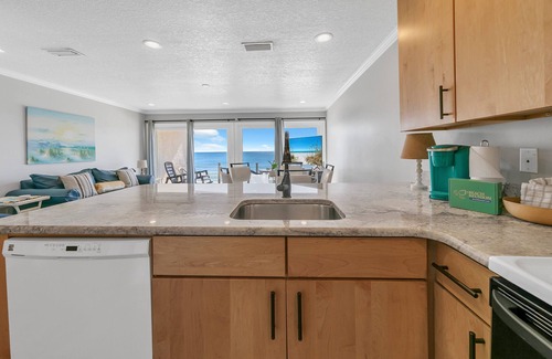 Santa Rosa Beach Condo | Gulf Front In Blue Mountain! Spectacular Views! Restaurants and Beach Bars!