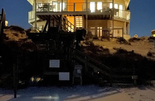 Chivas Bluff House | Gulf Front Private beach dog friendly with additional non refundable pet fee
