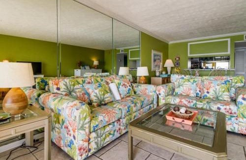 Silver Sands Beach Apartment | Gulf Gate 208