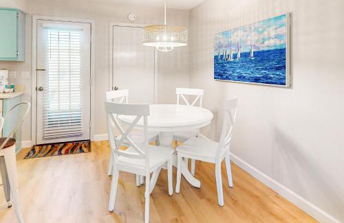 Panama City Beach Apartment | Gulf Highlands