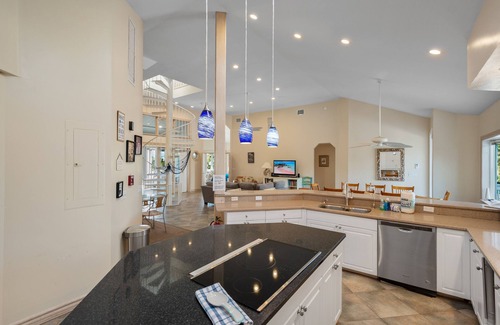 Jose's Hideaway House | Gulf of America Beach House, Private Pool, 360 Island Views Airstrip Membership