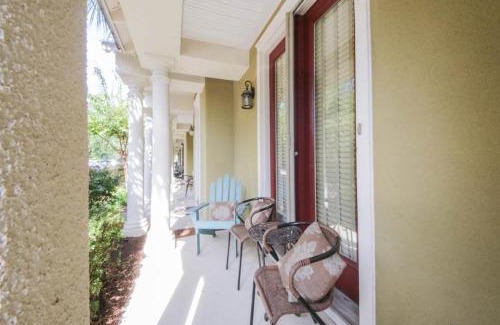 Gulf Place House | Gulf Place Courtyard