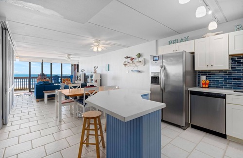 Port Aransas Condo | Gulf Shores 209 Gorgeous Oceanfront View 2nd Floor 2 Bed 2 bath Condo