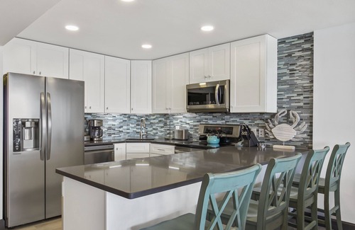 Port Aransas Condo | Gulf Shores #605: Sixth Floor Beachfront newly renovated 2 Bedroom 2 Bathroom Condo