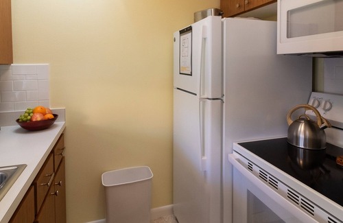 Holmes Beach Apartment | Gulf-side 1BR-75 Steps to Sand, Private Patio, Family-Owned Since 1971