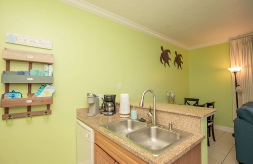 Long Beach Condo | GULF VIEW 16th floor 2 free chairs Mar-Oct