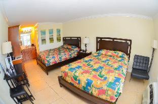 Moorings Hotel | Gulfcoast Inn Naples