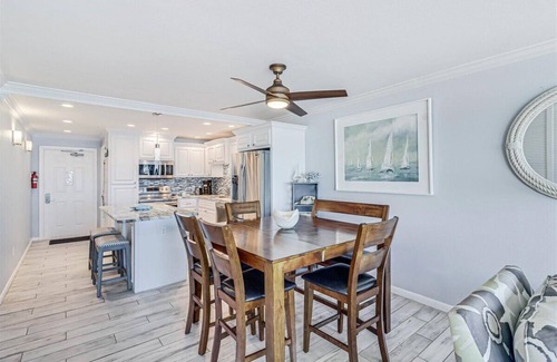Corpus Christi Condo | Gulfstream Condos Unit 317 | Amazing Gulf Front Views | Pool & Hot Tub