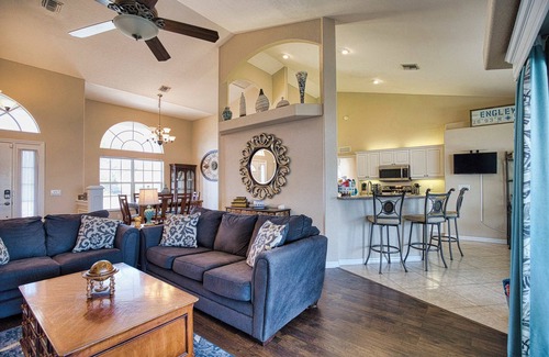 Englewood East House | Gulfstream Villa | Heated Pool + Dog Friendly