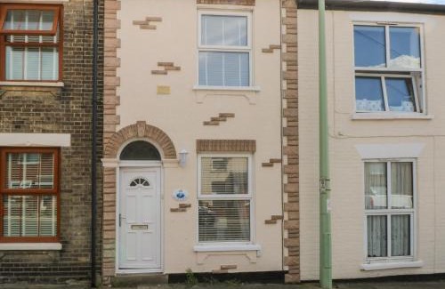 Lowestoft House | Gull's Nest