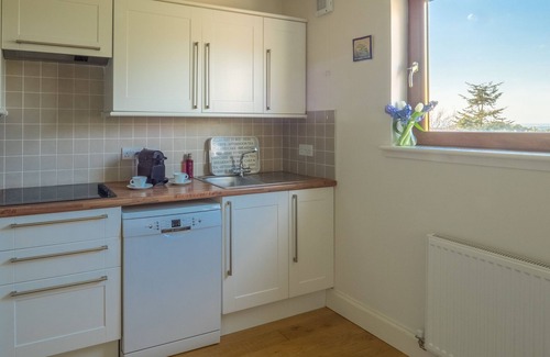 Gullane Apartment | GULLANE- Superb holiday home with balconies overlooking golf course and sea