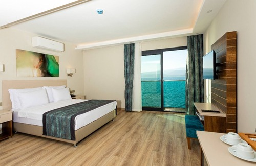 Gulluk Hotel | Gulluk Yali Boutique Hotel