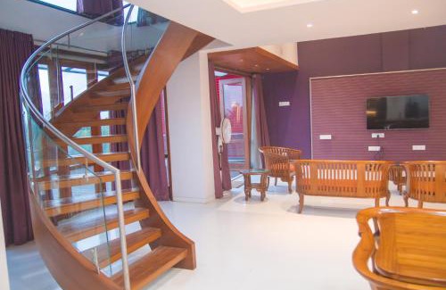 Kolhapur Apartment | Gulmohar - Luxurious PentHouse Family Rooms