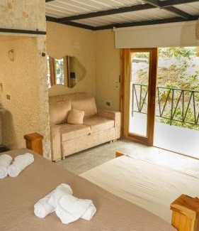 Cisneros Hotel | Gulungos Refugio Natural