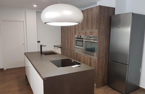Burgos Apartment | GUMERFLAT CID III- Big Donwtown Luxury