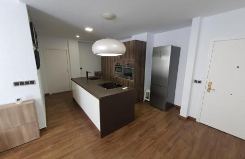 Burgos Apartment | GUMERFLAT CID III- Big Donwtown Luxury
