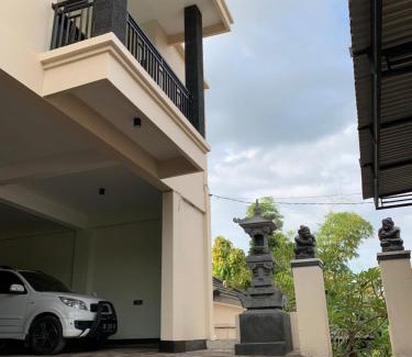 Buleleng House | Gumitish Guest House Singaraja