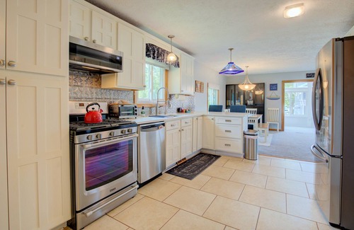 Shelbyville House | Gun Lake Waterfront Retreat- kayaks, paddle boards and game room